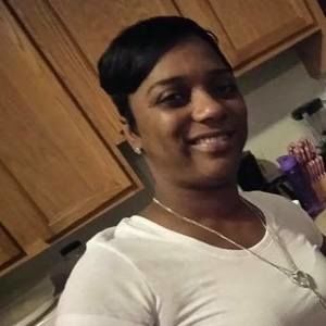 Meet your Posher, Tonya